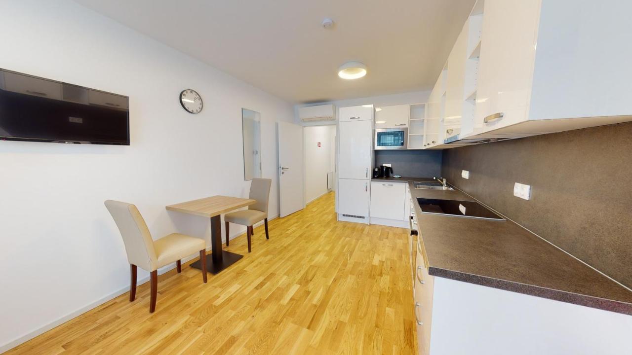 Alon Homes Vienna - Premium City Center Apartments エクステリア 写真