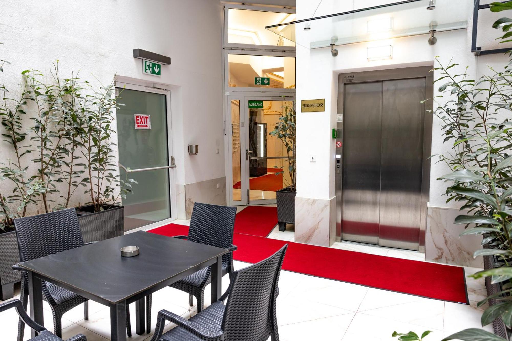 Alon Homes Vienna - Premium City Center Apartments エクステリア 写真